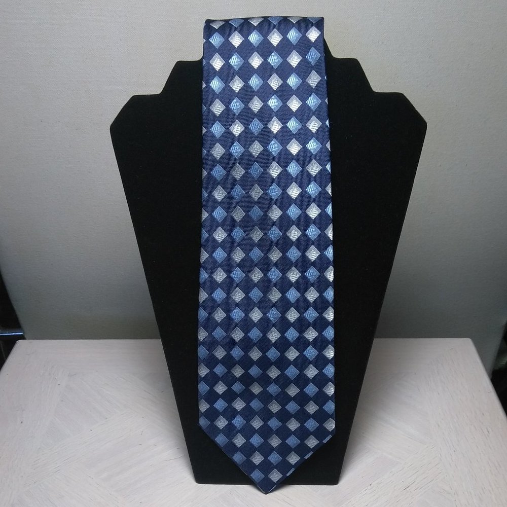 "Pierre Cardin" Diamond Design Tie - Picture 1 of 10